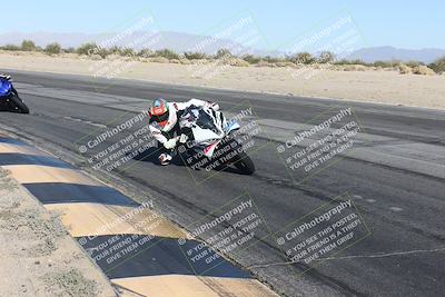 media/Dec-01-2025-Moto Forza (Mon) [[2daa91e15f]]/1-Advanced Group/Session 4 (Turn 10 Inside)/